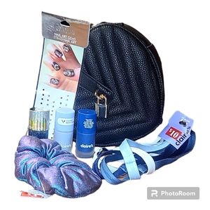 NWT Chevron Quilted Heart Crossbody Bag Bundle